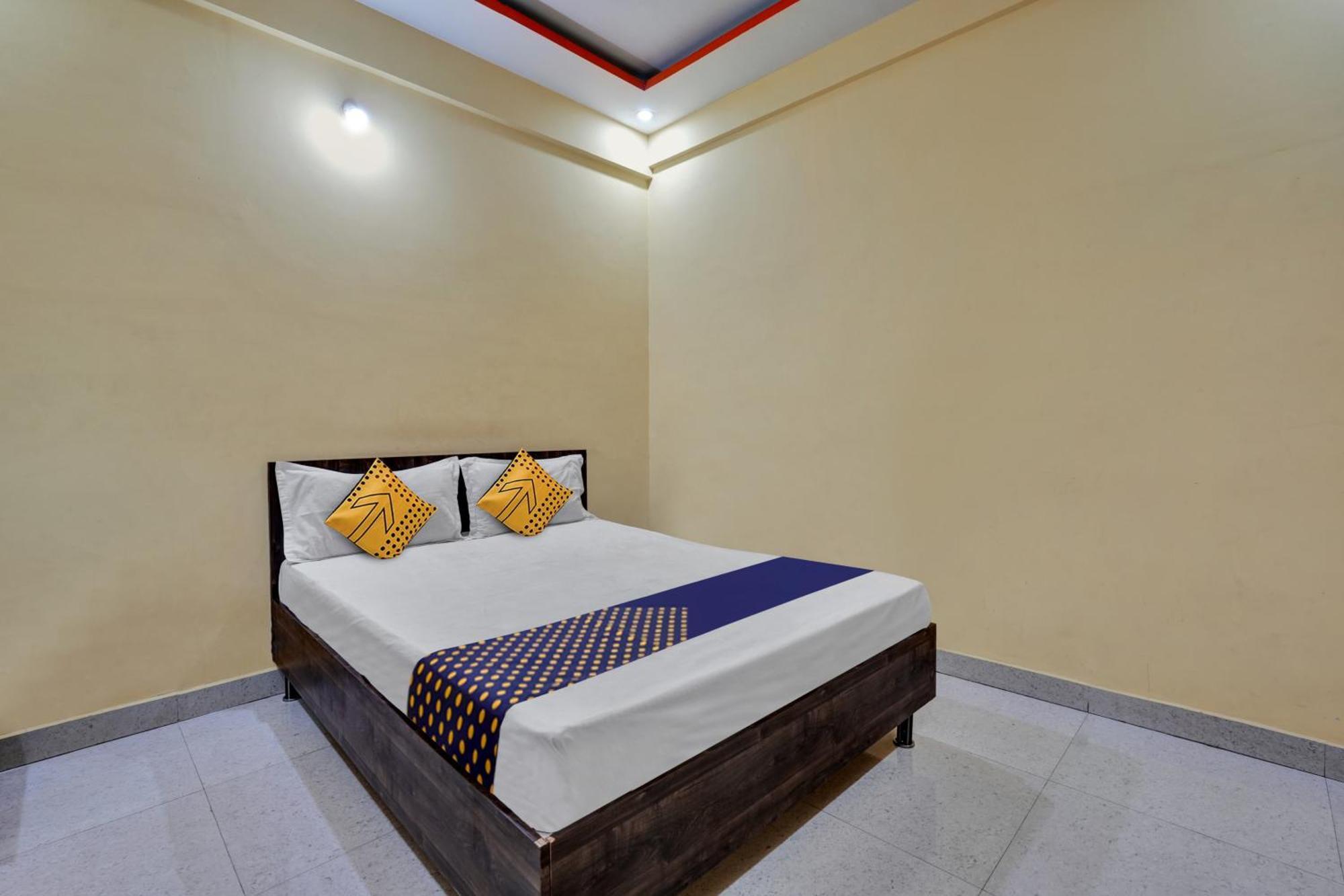 Spot On Anugraha Residency Hotel Kumbalgod ภายนอก รูปภาพ